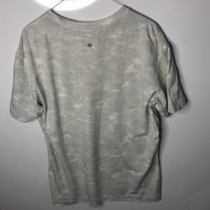 Lululemon Men’s Cream Camo T-Shirt